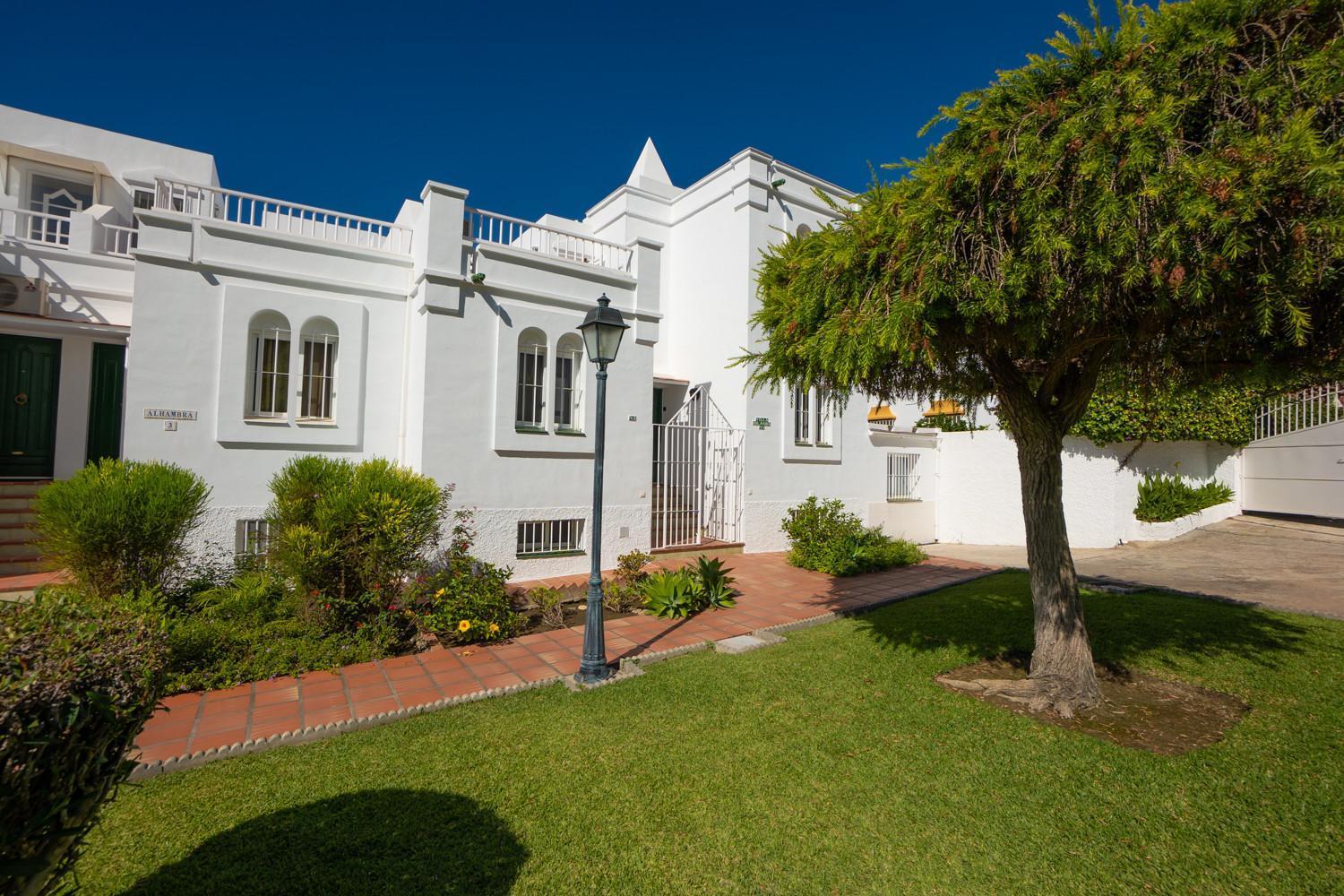 Urb. Alhambra 3 Villa Nerja Exterior photo